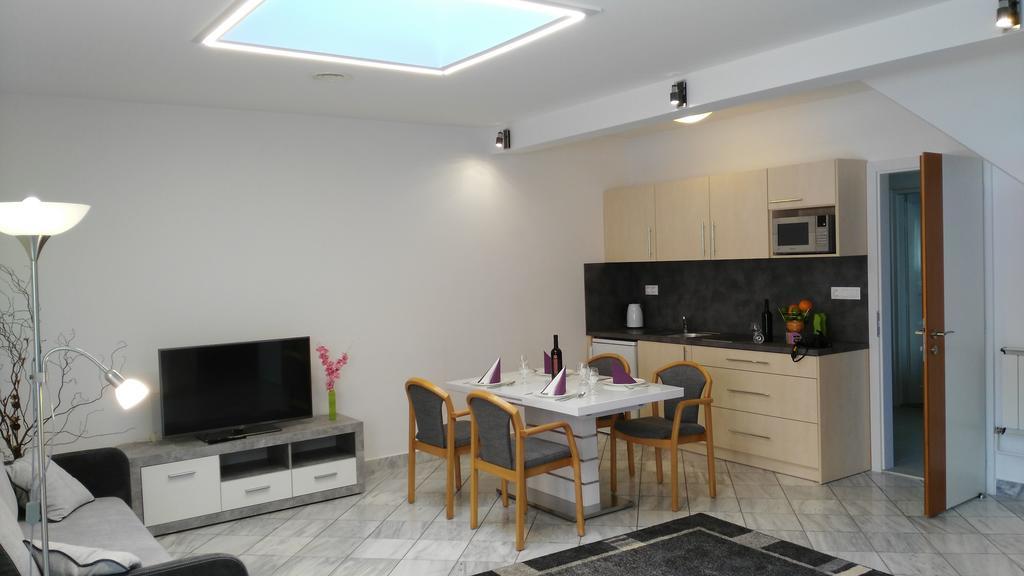 쇼프론 Fueredi Haz Apartman 아파트 외부 사진