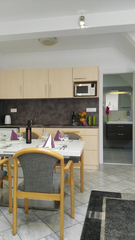 쇼프론 Fueredi Haz Apartman 아파트 외부 사진